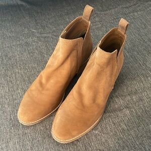 Dolce Vita Tan Suede Booties
